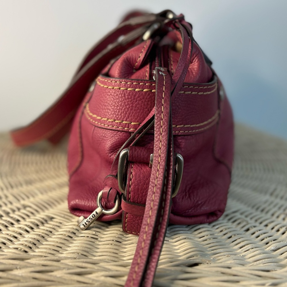 Fossil Pink Leather Shoulder Bag - Picture 4 of 11